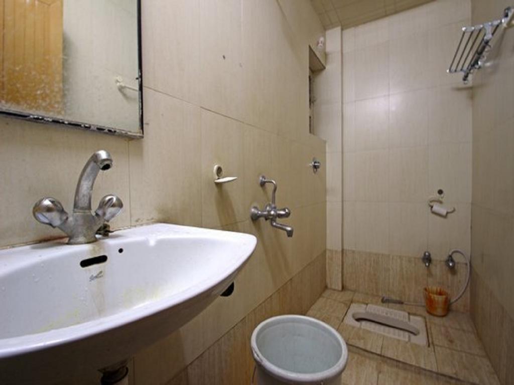 Hotel Tourist International Pune Esterno foto