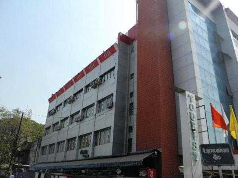 Hotel Tourist International Pune Esterno foto